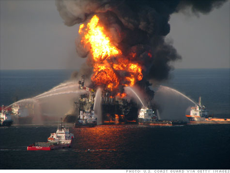Deepwater Horizon on fire