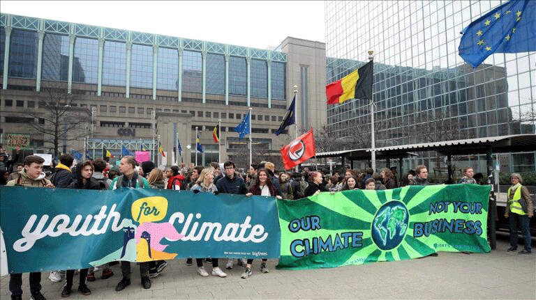 Belgische middelbare scho;ieren demonstreren voor een beter klimaat